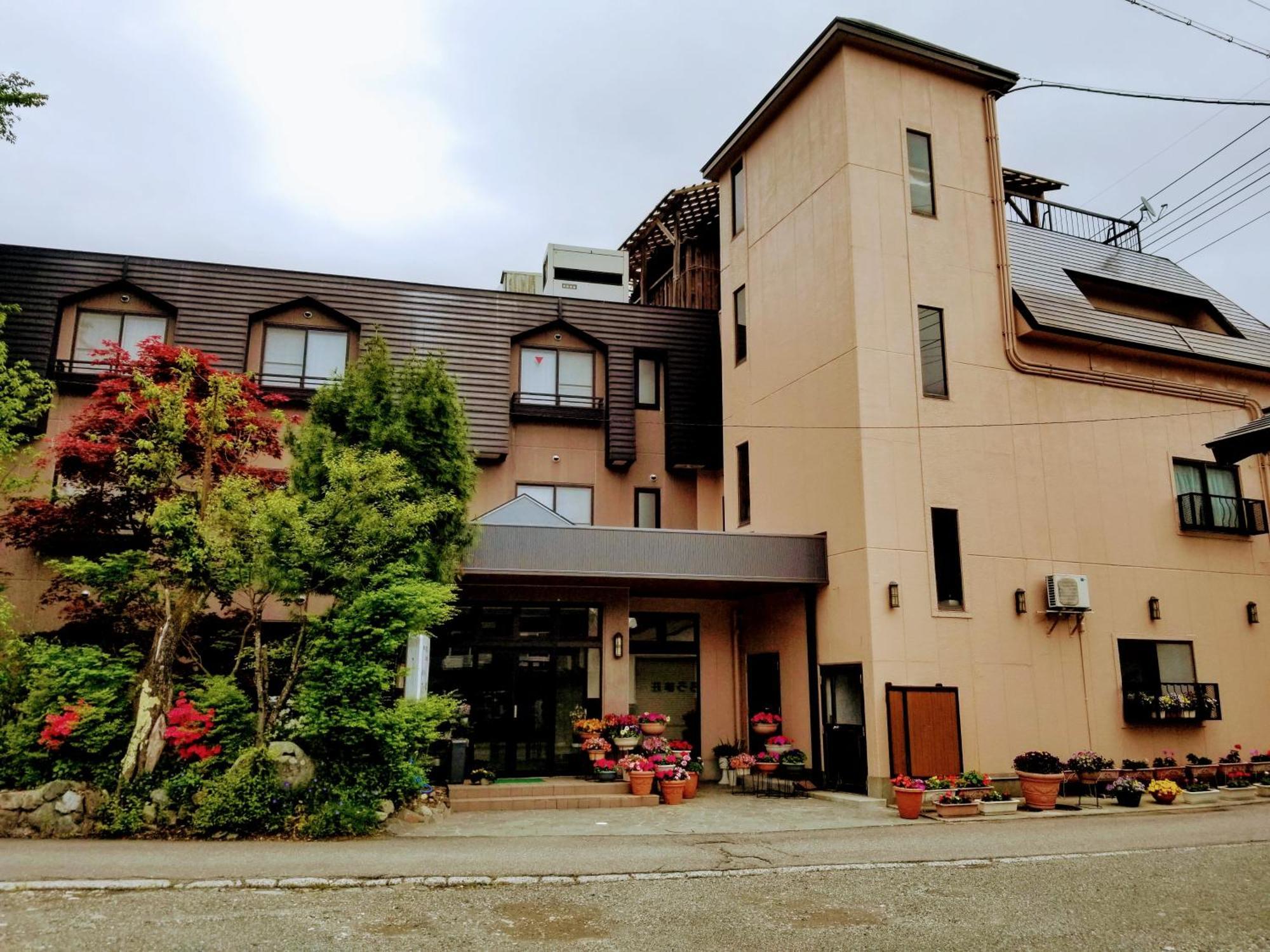 Hakuba Hotel Hana-No-Sato Bagian luar foto